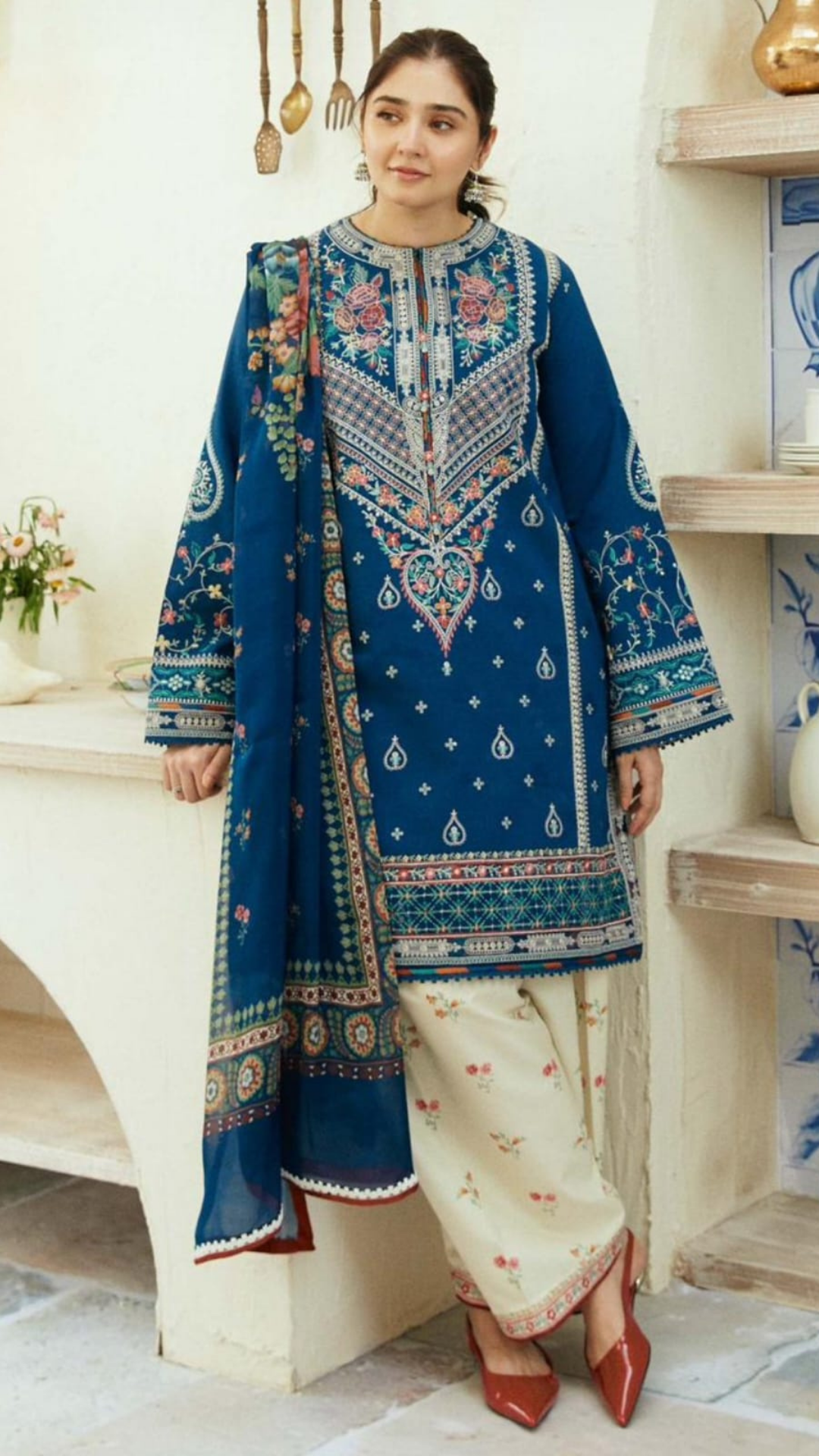 Zara Shahjahan Unstitched 3 piece lawn embroidered suit D521